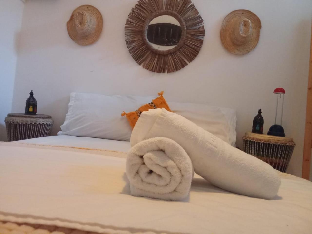 Surfer Rosa Hostel Tamraght Bagian luar foto